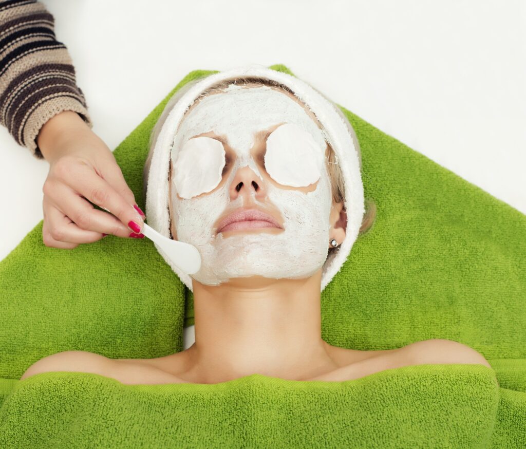 how to become an esthetician