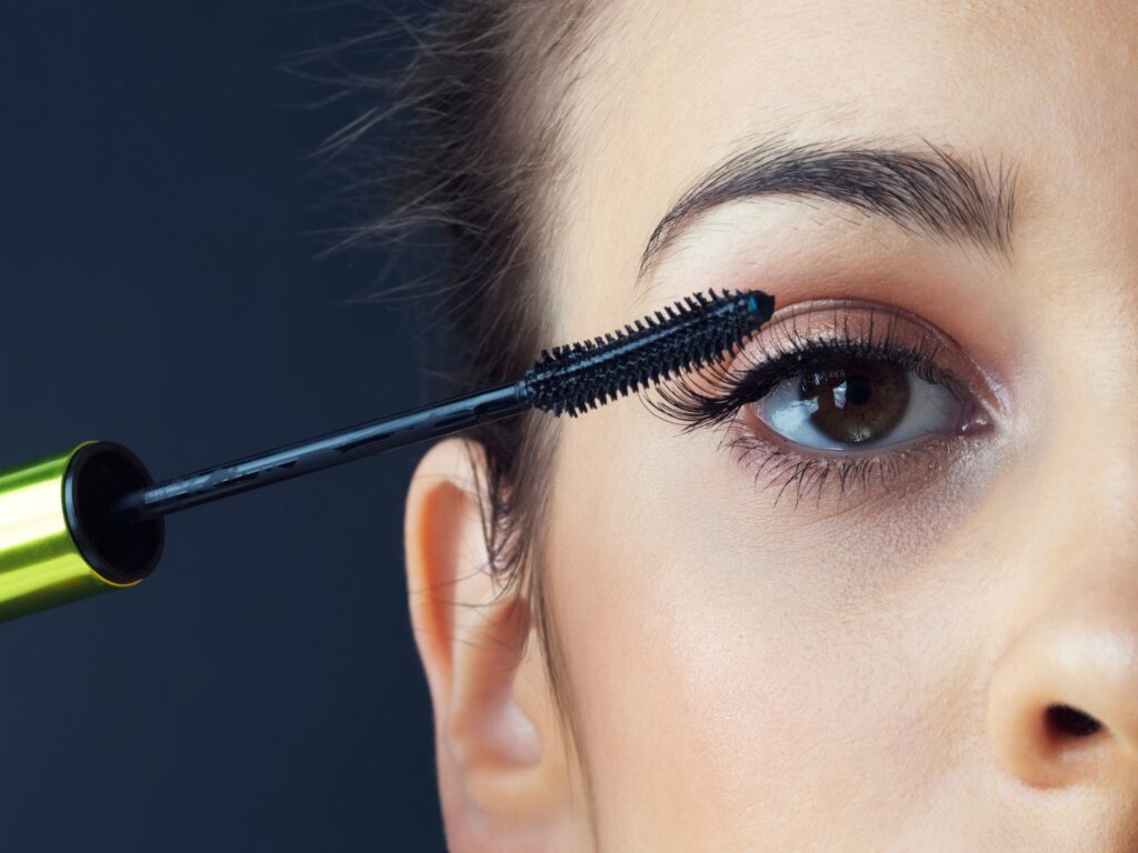 Mascara tips from Salon Success Academy